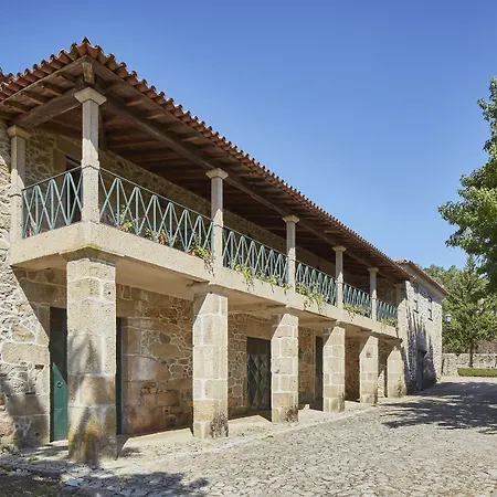 Casa De Canedo * Селорику-ди-Башту